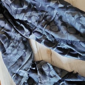 BNWT cosch navy blue signature C scarf